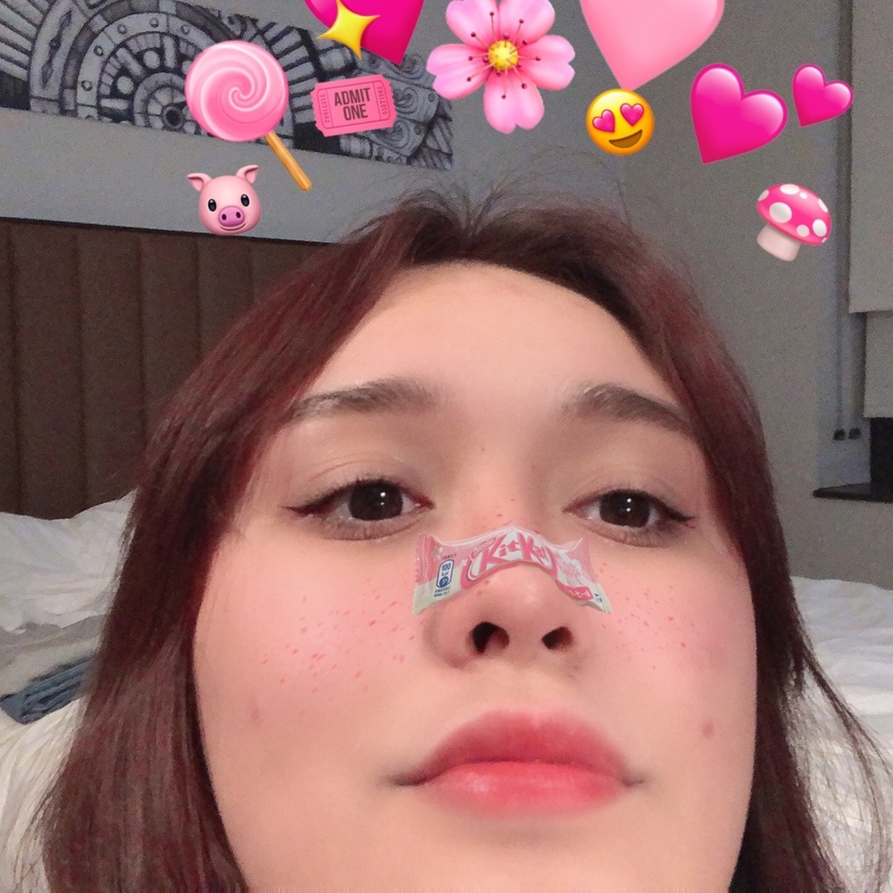 Meet your Posher, Valeria